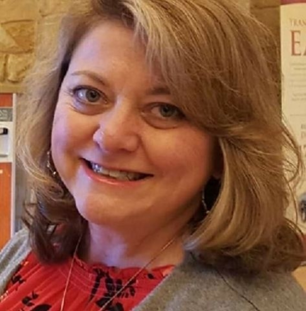 Meet your Posher, Lorei